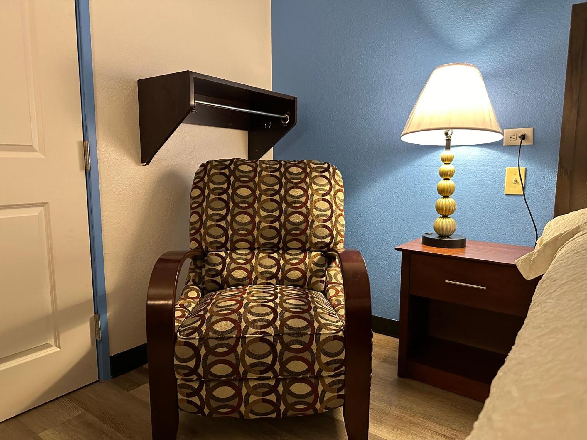 American Inn & Suites Bishop Airport Flint Dış mekan fotoğraf
