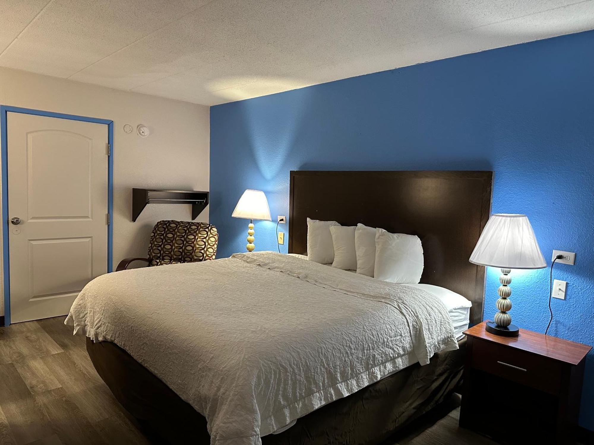 American Inn & Suites Bishop Airport Flint Dış mekan fotoğraf